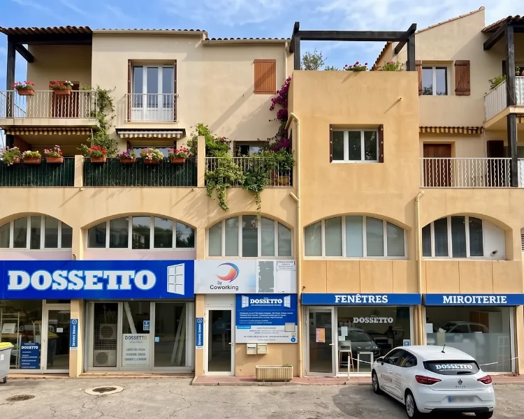La devanture de l'entreprise Dossetto aux Milles, à Aix-en-Provence