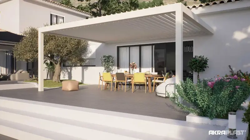 Pergola bioclimatique Ombrisun installée sur une terrasse